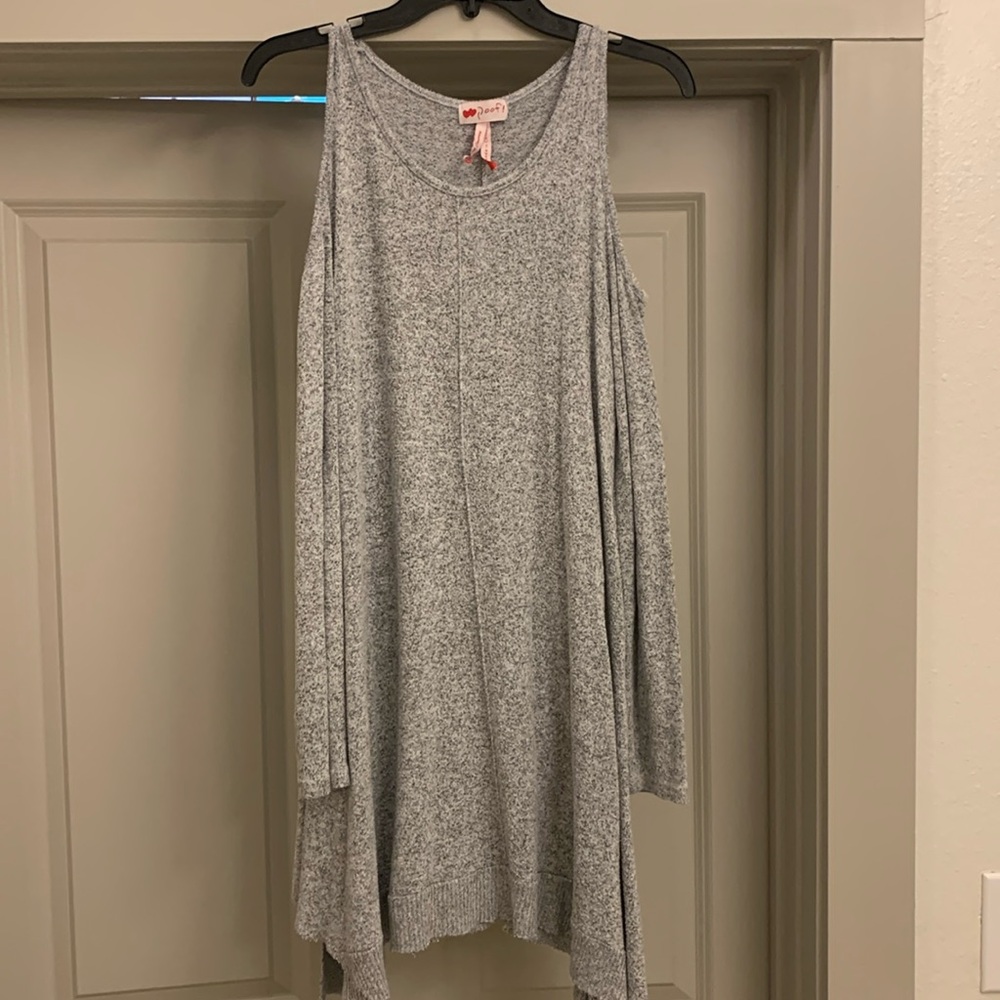 Peak a boo long sleeve dress